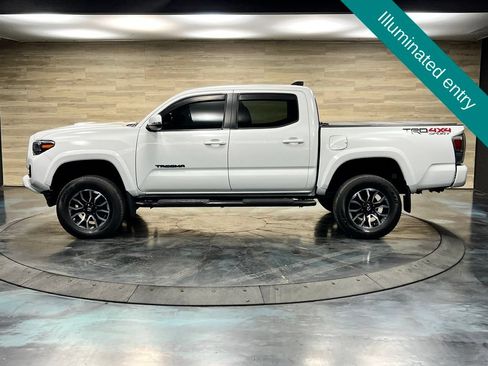 Used 2023 Toyota Tacoma TRD Sport AWD/4WD image 22