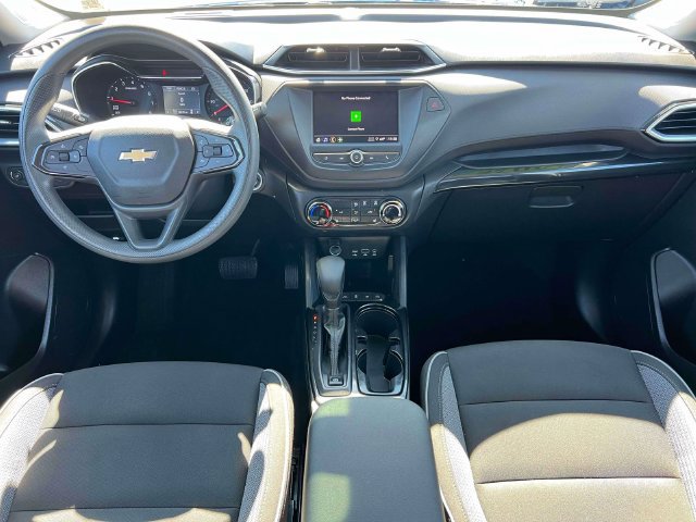 Used 2022 Chevrolet TrailBlazer LT w/ Driver Confidence Package AWD/4WD image 13