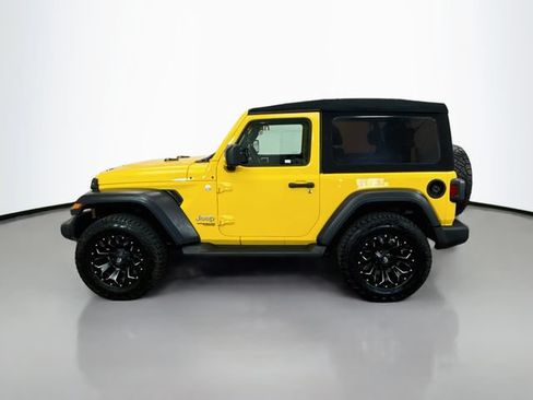 Used 2019 Jeep Wrangler Sport AWD/4WD image 4