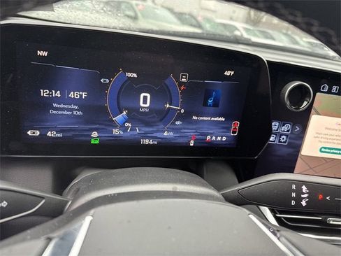 New 2025 Chevrolet Equinox EV LT image 45