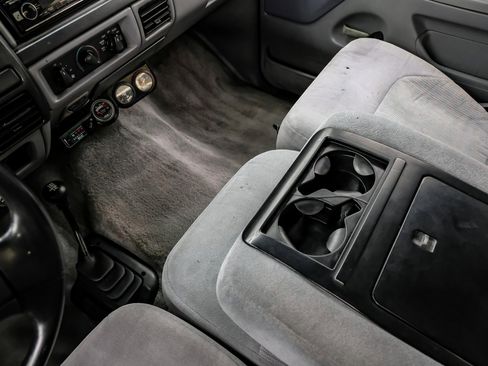 Used 1997 Ford F350 XLT image 25