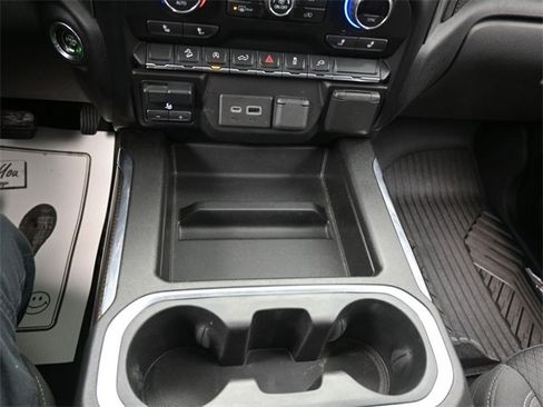 Used 2021 Chevrolet Silverado 1500 LT Trail Boss w/ Convenience Package II image 11