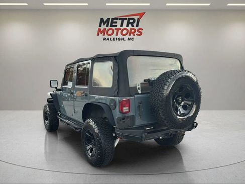 Used 2014 Jeep Wrangler Unlimited Sport image 9