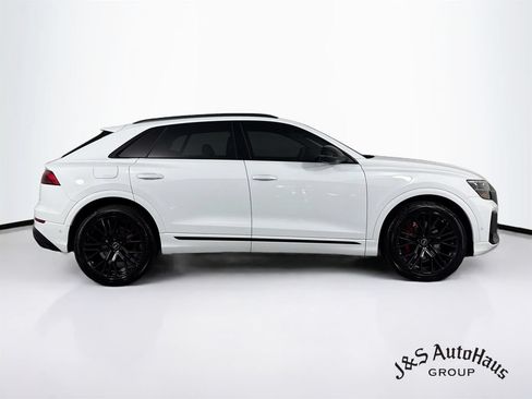 Used 2024 Audi SQ8 Prestige w/ Prestige Package AWD/4WD image 8