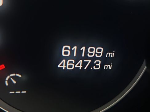 Used 2020 Porsche Cayenne AWD/4WD image 24