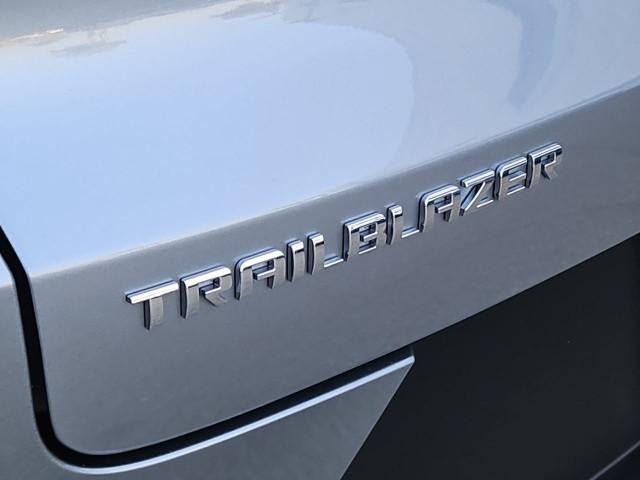 Used 2023 Chevrolet TrailBlazer LT w/ Convenience Package FWD image 31