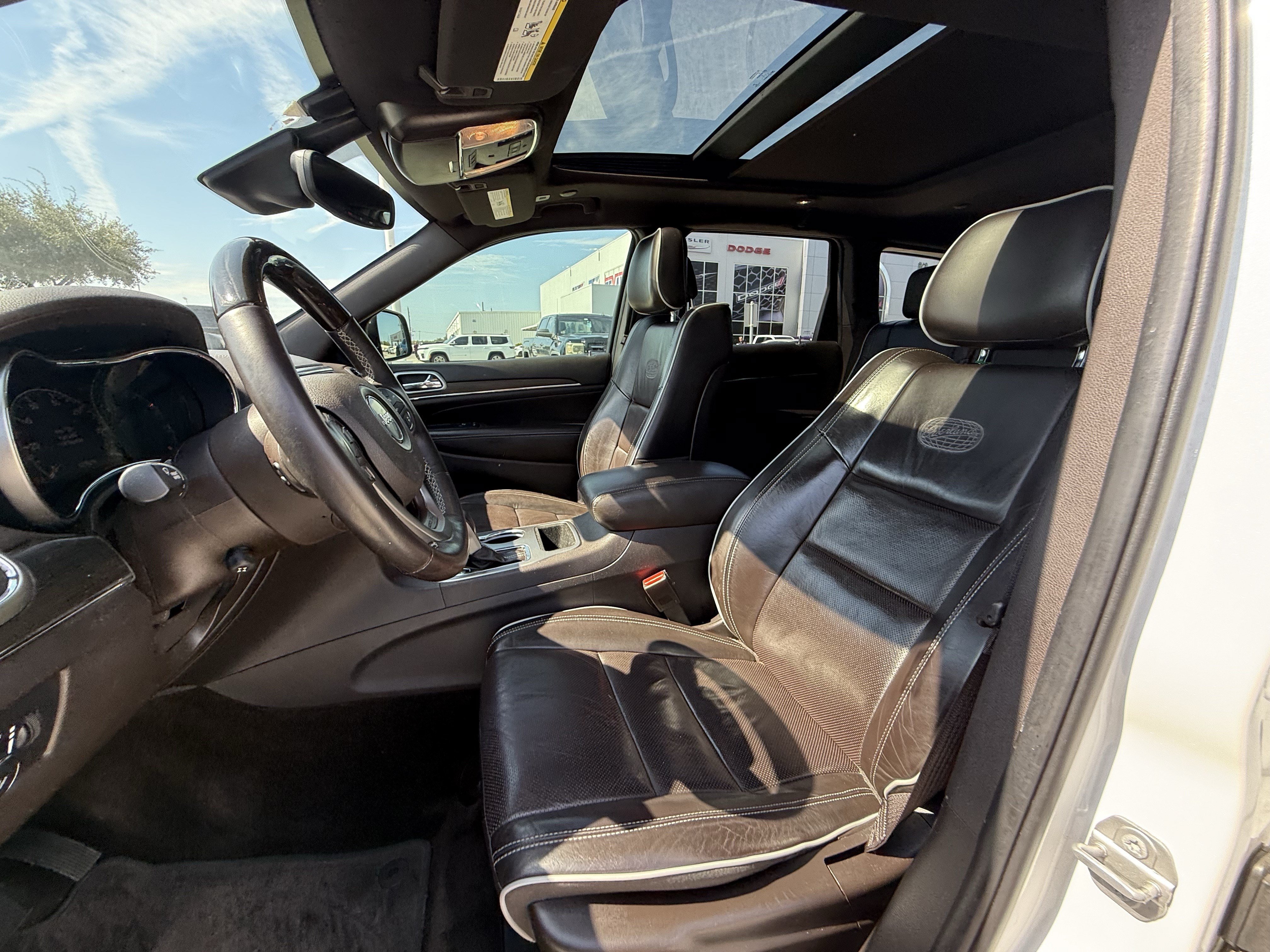 Used 2018 Jeep Grand Cherokee Overland RWD image 29