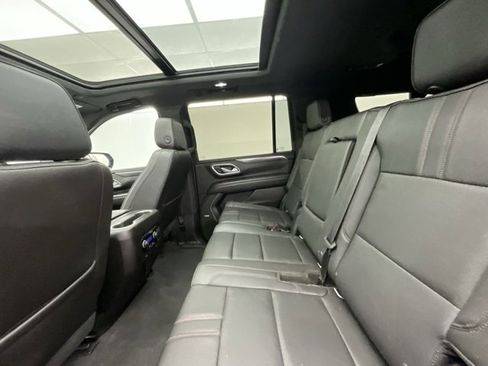 Used 2021 Chevrolet Suburban RST image 8