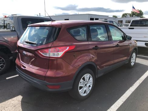 Used 2016 Ford Escape S FWD image 4