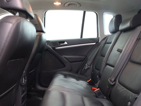 Used 2013 Volkswagen Tiguan SEL image 26