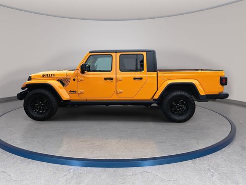 Used 2021 Jeep Gladiator Willys image 8
