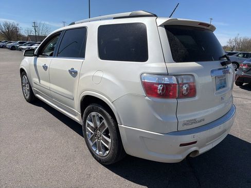 Used 2011 GMC Acadia Denali image 4