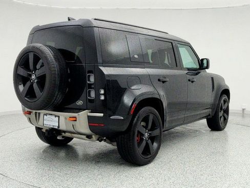 Used 2020 Land Rover Defender 110 X image 5