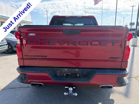 Used 2022 Chevrolet Silverado 1500 RST w/ LPO, Blackout Package AWD/4WD image 4