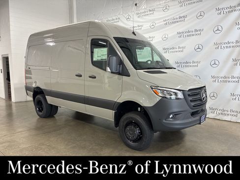 New 2025 Mercedes-Benz Sprinter 3500 image 1