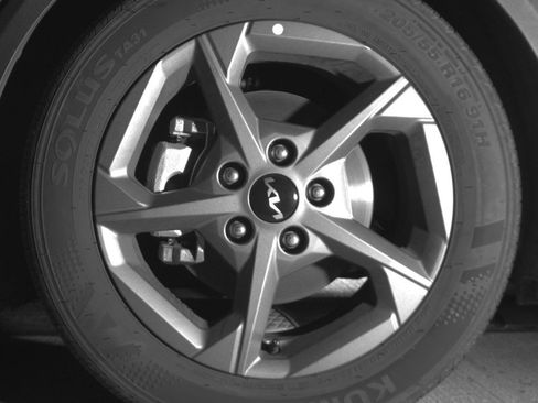 Used 2025 Kia K4 LXS image 12