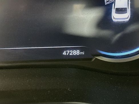 Used 2025 Genesis G70 2.5T RWD image 19