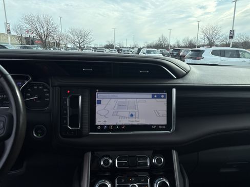 Used 2021 GMC Yukon XL Denali image 16