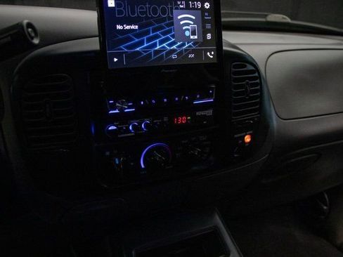 Used 2002 Ford F150 Lightning RWD image 26