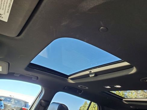 Certified 2023 Chevrolet Traverse RS w/ LPO, Floor Liner Package image 38