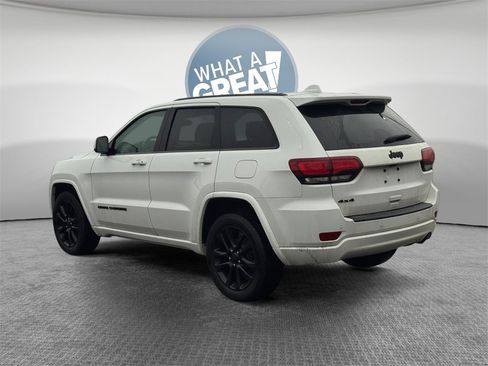 Certified 2019 Jeep Grand Cherokee Altitude image 7
