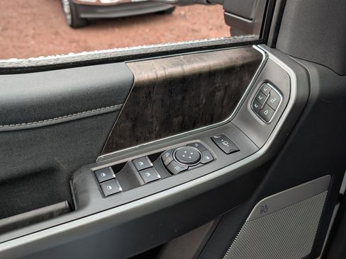 New 2026 Ford F350 Lariat w/ Chrome Package image 17