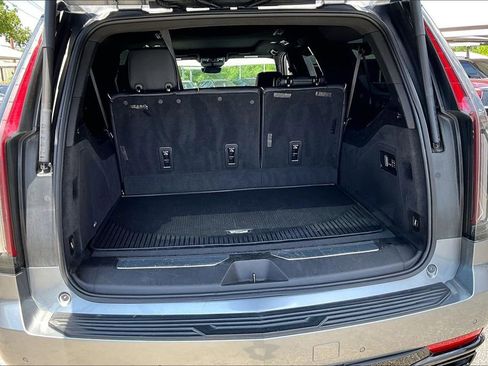 Used 2022 Cadillac Escalade ESV Sport w/ Touring Package RWD image 52