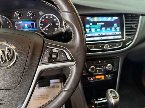 Used 2020 Buick Encore Preferred FWD image 24
