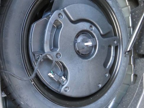 Used 2019 Buick Encore Preferred image 32