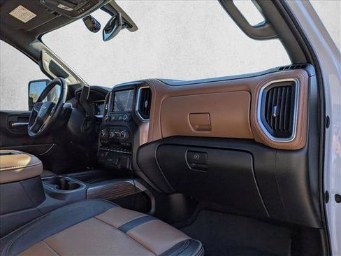 Certified 2022 Chevrolet Silverado 2500 High Country image 22
