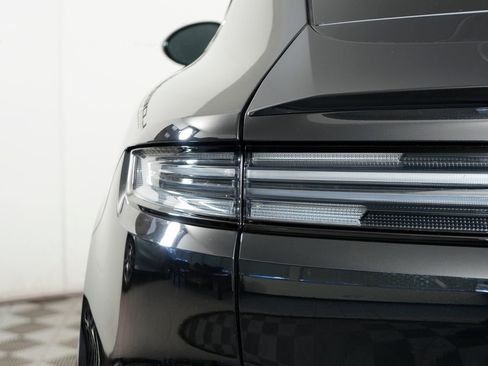 New 2026 Porsche Cayenne Coupe AWD/4WD image 12