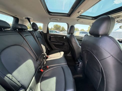 Used 2019 MINI Cooper Countryman S w/ Premium Package FWD image 18