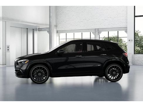 New 2026 Mercedes-Benz GLA 35 AMG 4MATIC image 35