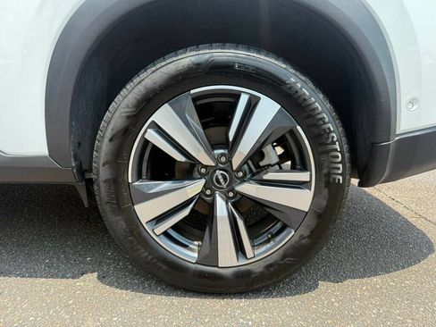 Used 2026 Nissan Rogue SL FWD image 10