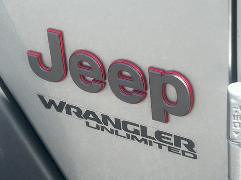 Used 2020 Jeep Wrangler Unlimited Rubicon AWD/4WD image 14