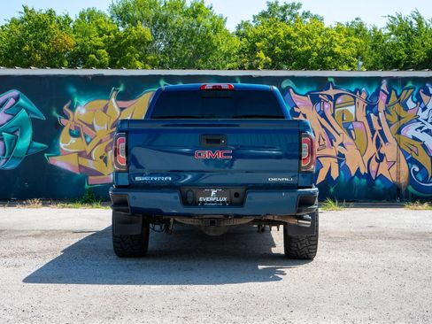 Used 2016 GMC Sierra 1500 Denali w/ Enhanced Driver Alert Package RWD image 9