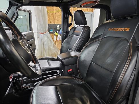 Used 2021 Jeep Gladiator Mojave w/ Uconnect 4C Nav & Sound Group image 14