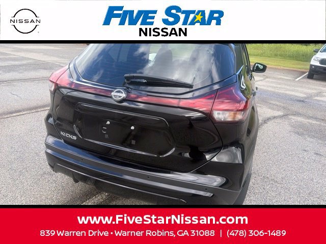 Used 2024 Nissan Kicks S FWD image 15
