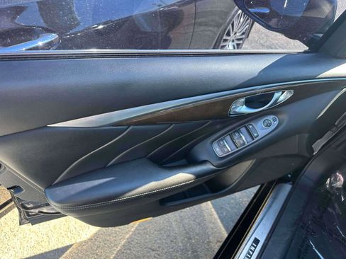 Used 2019 INFINITI Q50 Luxe w/ Essential Package (3.0T Luxe) image 15