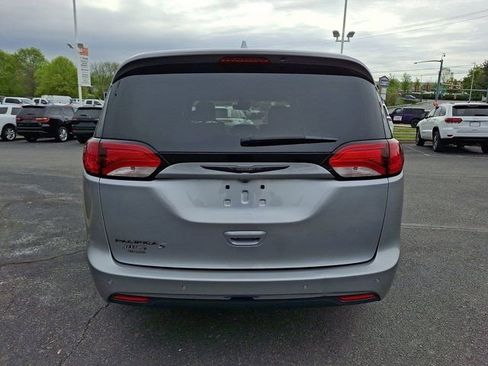 Certified 2019 Chrysler Pacifica Touring-L Plus w/ Advanced Safetytec Group FWD image 7