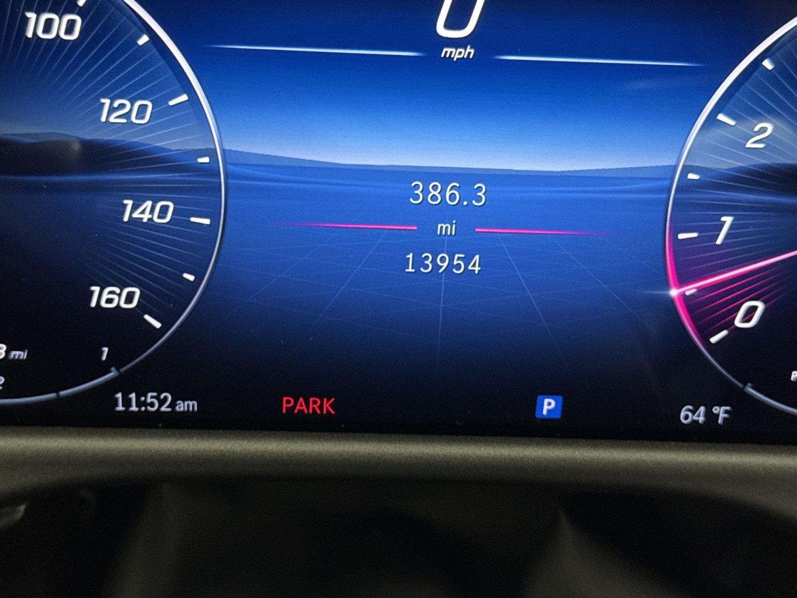 Used 2025 Mercedes-Benz E 450 4MATIC Sedan image 17