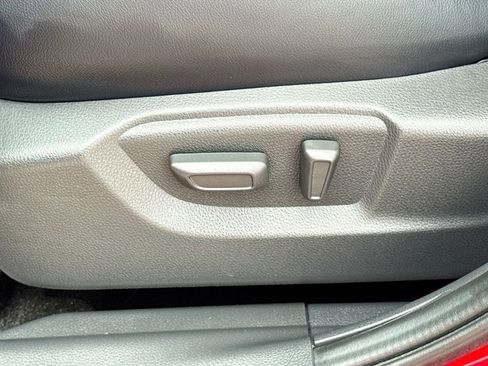 Used 2025 Mitsubishi Eclipse Cross Black Edition image 15