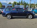 Used 2017 Volkswagen Golf Alltrack S image 2