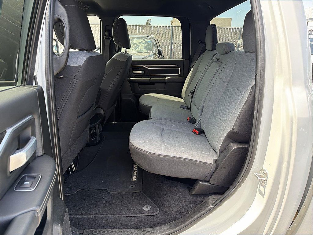 Used 2024 RAM 3500 Big Horn AWD/4WD image 23