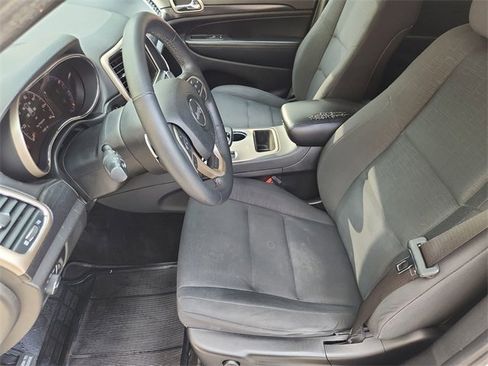 Used 2014 Jeep Grand Cherokee Laredo w/ Security & Convenience Group image 19