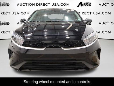 Used 2022 Kia Forte LXS image 3