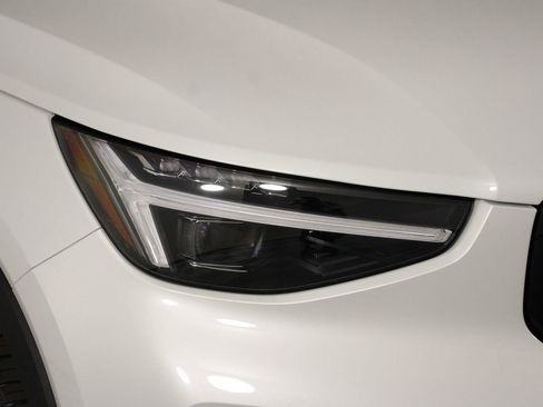 New 2026 Volvo XC40 B5 Plus w/ Protection Package Premier AWD/4WD image 14