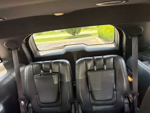 Used 2014 Ford Explorer Limited w/ Equipment Group 301A AWD/4WD image 29