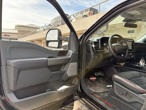 Used 2026 Ford F250 Lariat w/ Black Appearance Package image 13