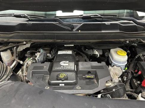 Used 2022 RAM 2500 Big Horn w/ Night Edition AWD/4WD image 26